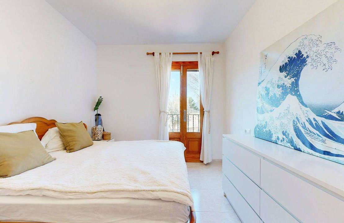 Luminoso apartamento con amplia terraza en Campanet